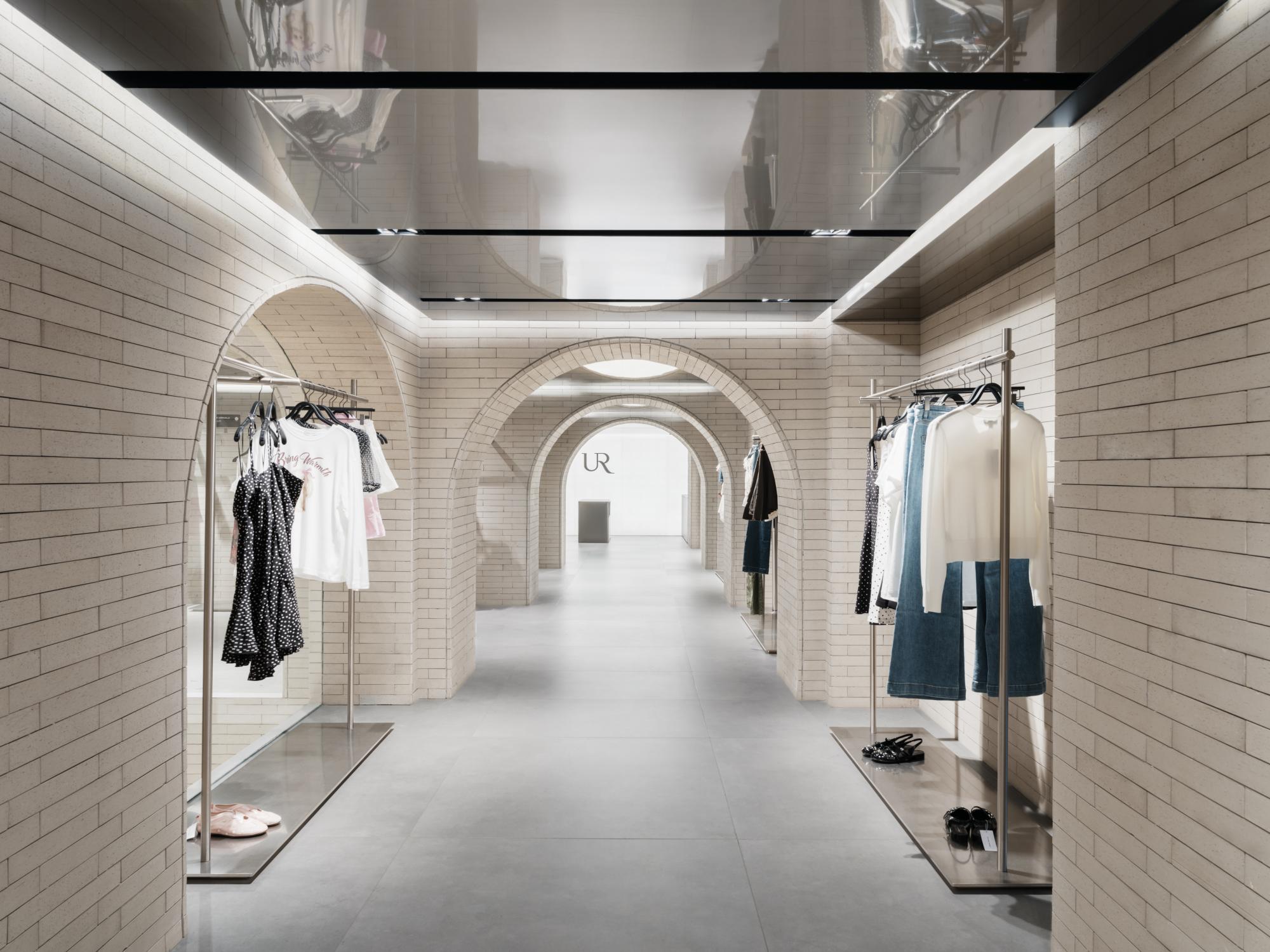 UR 北京三里屯旗舰店（Urban Revivo Sanlitun Flagship Store）