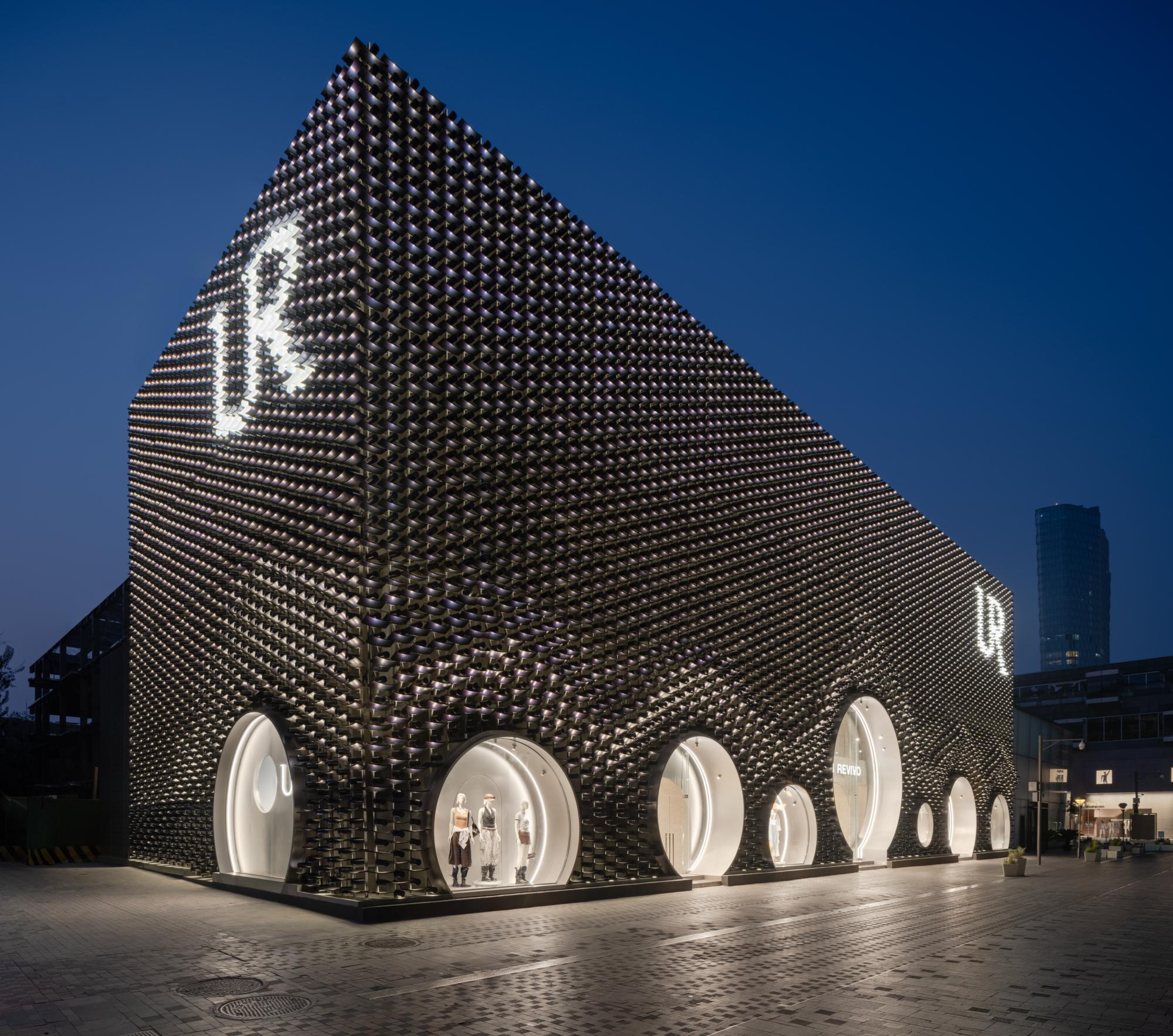 UR 北京三里屯旗舰店（Urban Revivo Sanlitun Flagship Store）