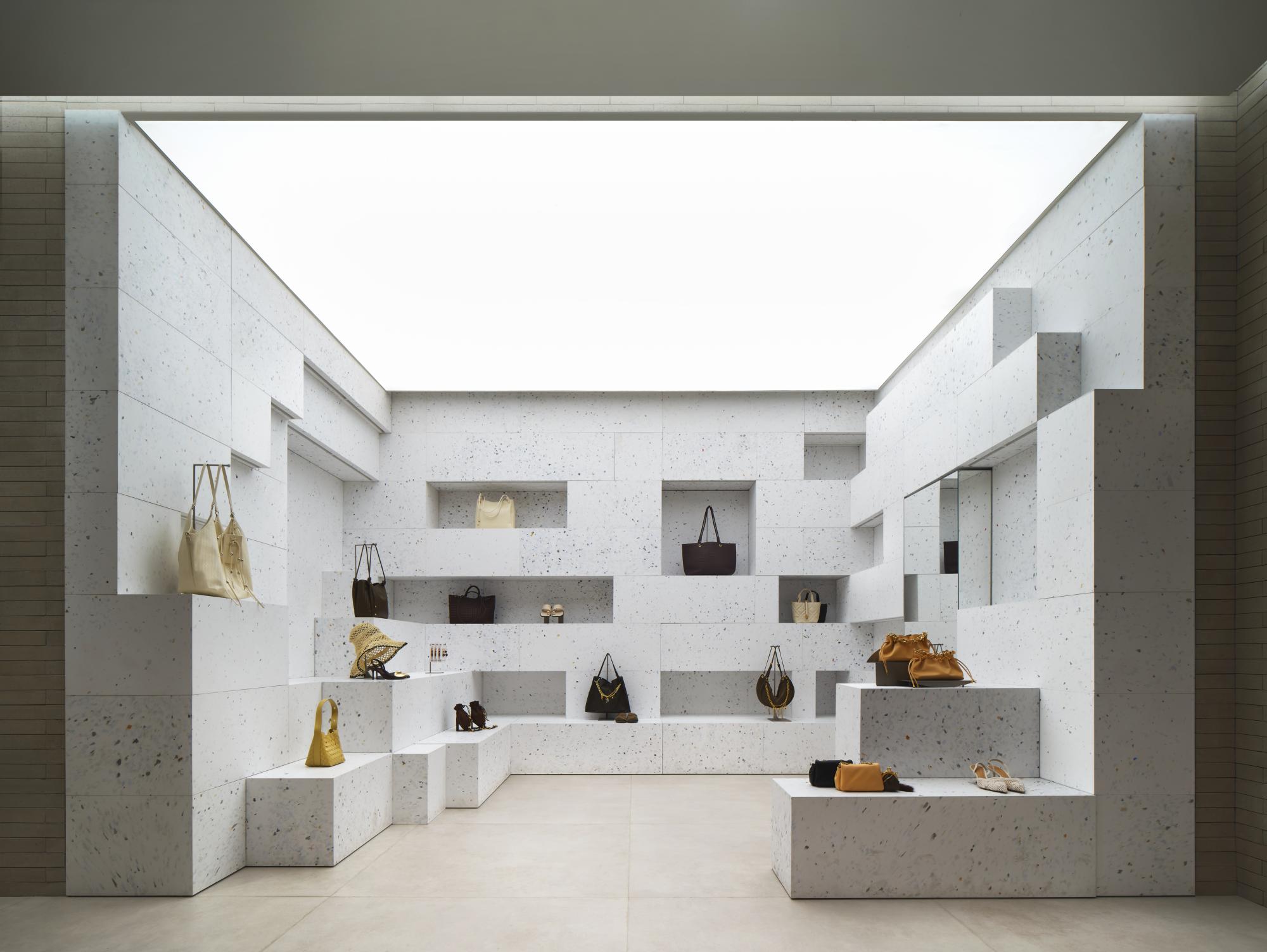 UR 北京三里屯旗舰店（Urban Revivo Sanlitun Flagship Store）