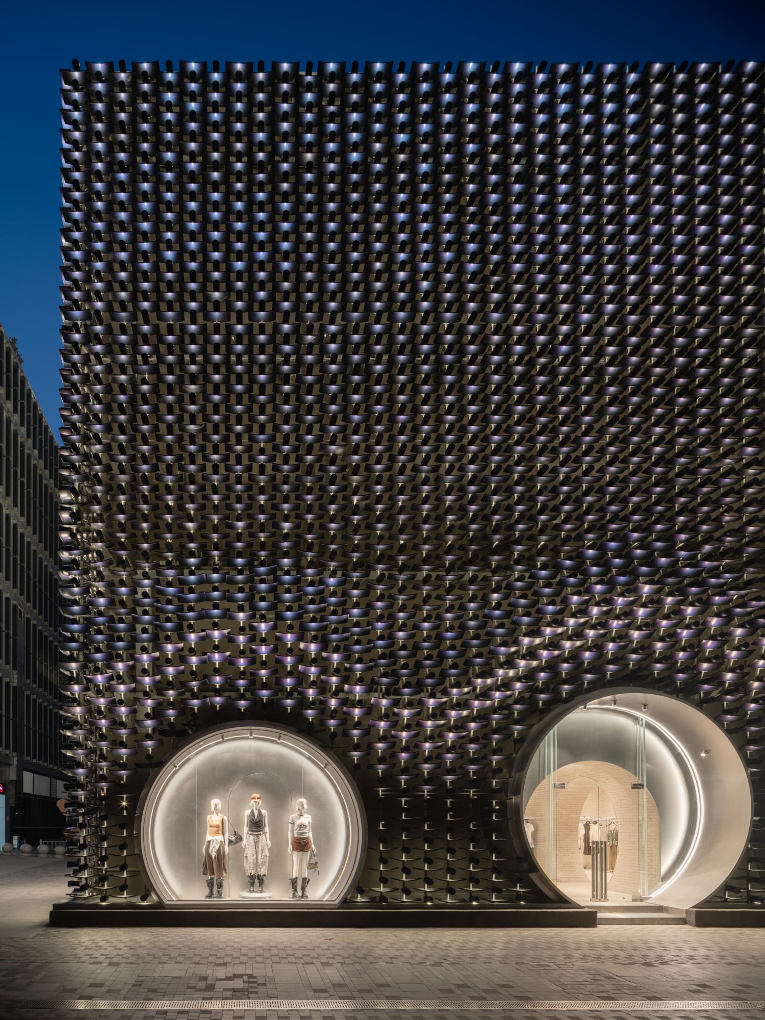 UR 北京三里屯旗舰店（Urban Revivo Sanlitun Flagship Store）