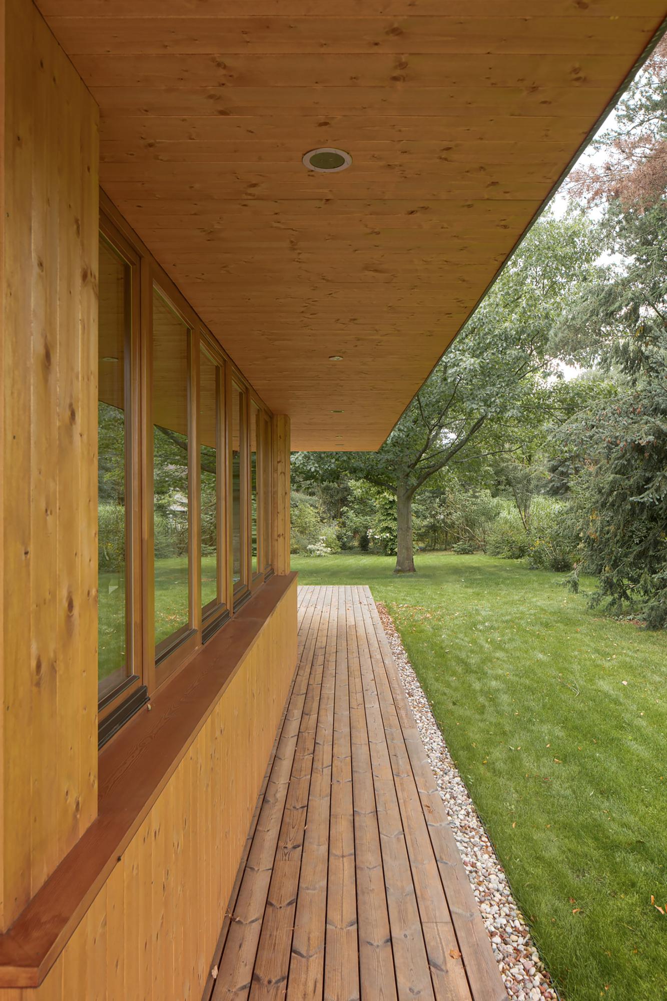 基础小屋（Elementary House）