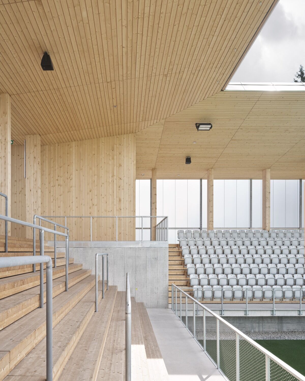 莱茵河谷的社区客厅：卢斯特瑙Reichshof体育场（Reichshof Stadium Lustenau）