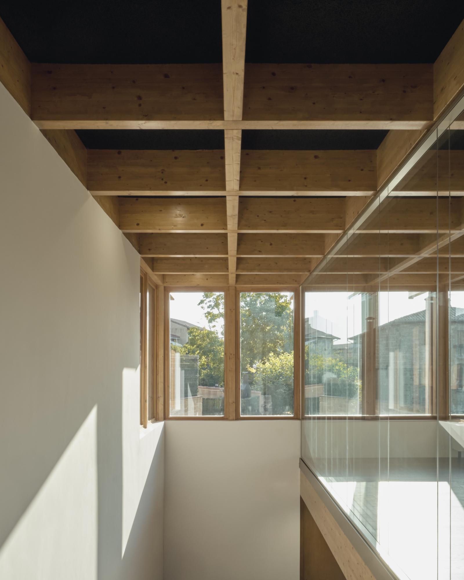 阿拉伊斯·弗洛里斯坦社区中心（Centro Cultural Araiz Floristán）